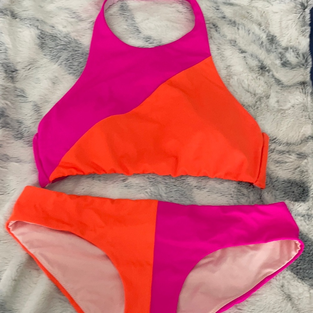 NWOT- Top - MEDIUM, Bottoms - SMALL